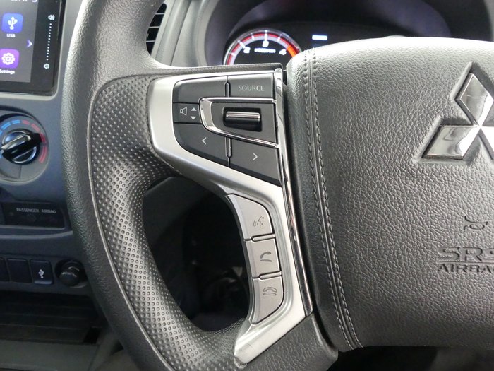 2023 Mitsubishi Triton GLX