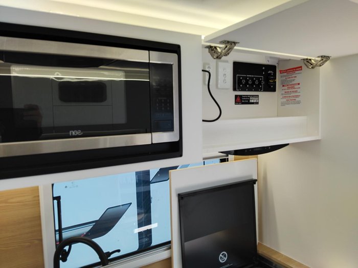 2025 New Age Caravans Manta Ray 16Ft Expedition Full Off Road