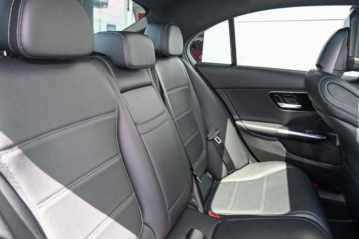 2022 Mercedes-Benz C-Class C200