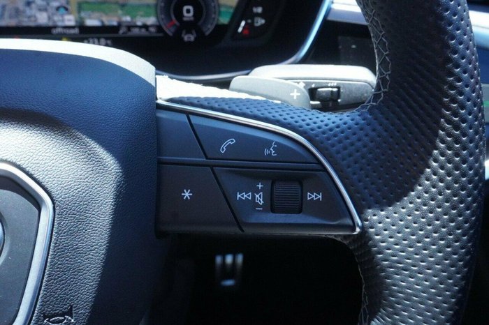 2021 Audi Q3 40 TFSI S line