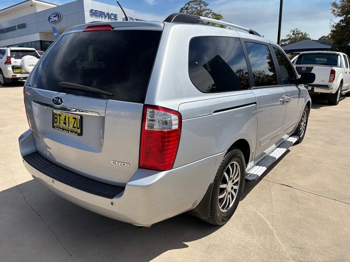 2011 Kia Grand Carnival Platinum