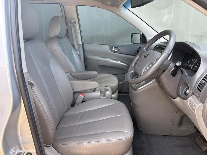 2011 Kia Grand Carnival Platinum VQ MY11 Clear Silver