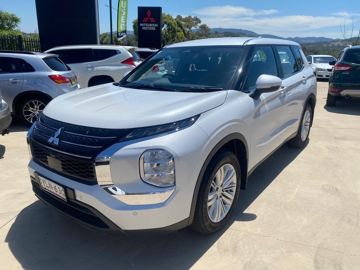 2022 Mitsubishi Outlander ES ZM MY22 White