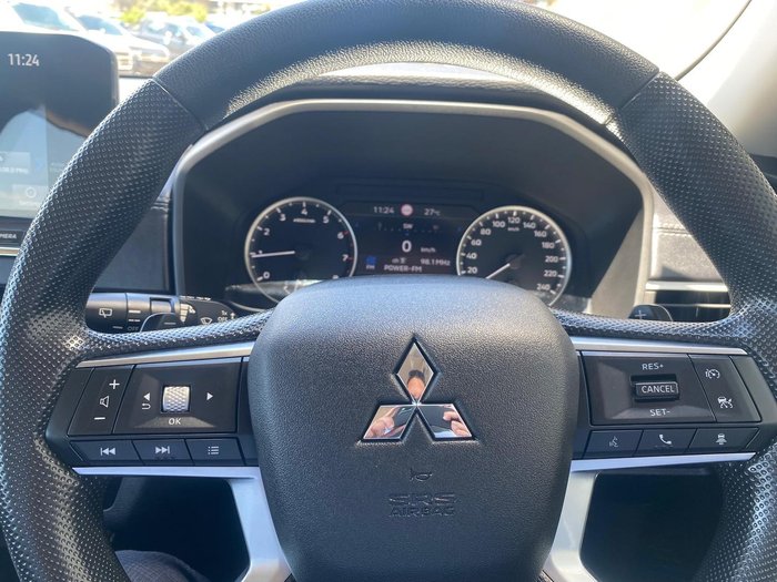 2022 Mitsubishi Outlander ES ZM MY22 White