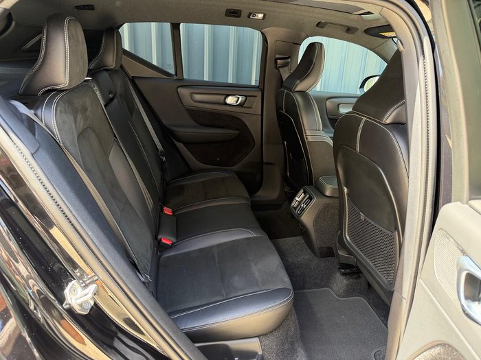 2022 Volvo XC40 T5 R-Design MY22 AWD Onyx Black