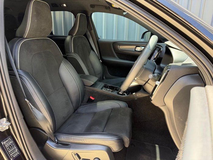 2022 Volvo XC40 T5 R-Design MY22 AWD Onyx Black