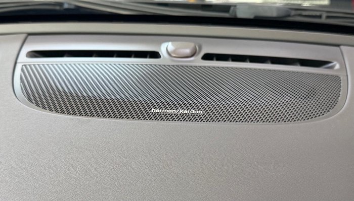 2022 Volvo XC40 T5 R-Design MY22 AWD Onyx Black