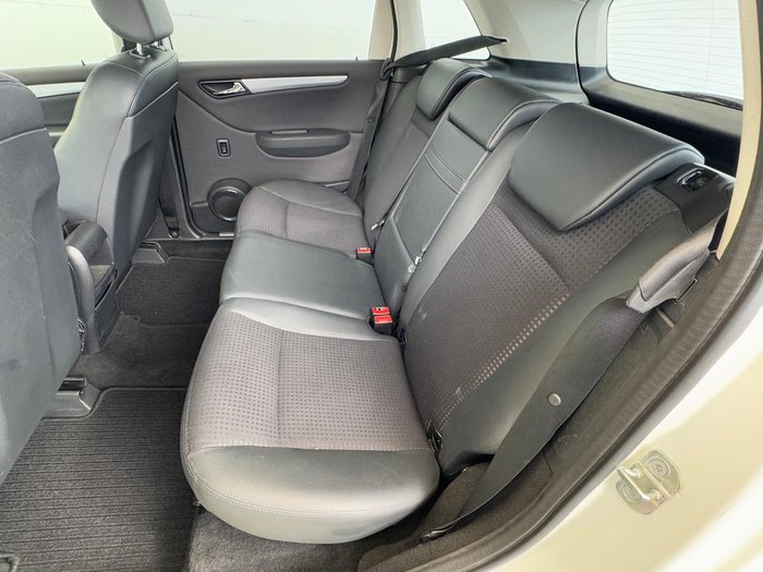 2010 Mercedes-Benz B-Class B180