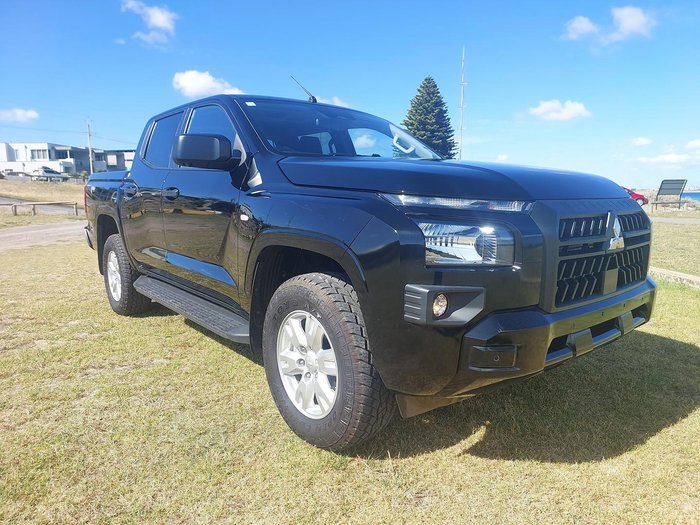 2024 Mitsubishi Triton GLX+