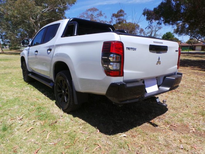 2022 Mitsubishi Triton GSR