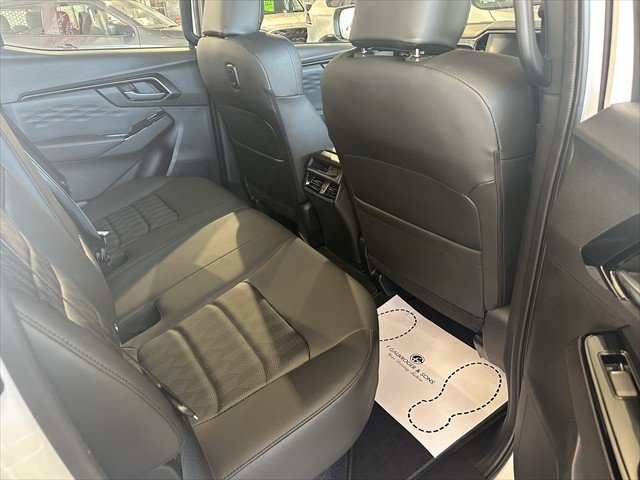 2025 ISUZU D-MAX BLADE