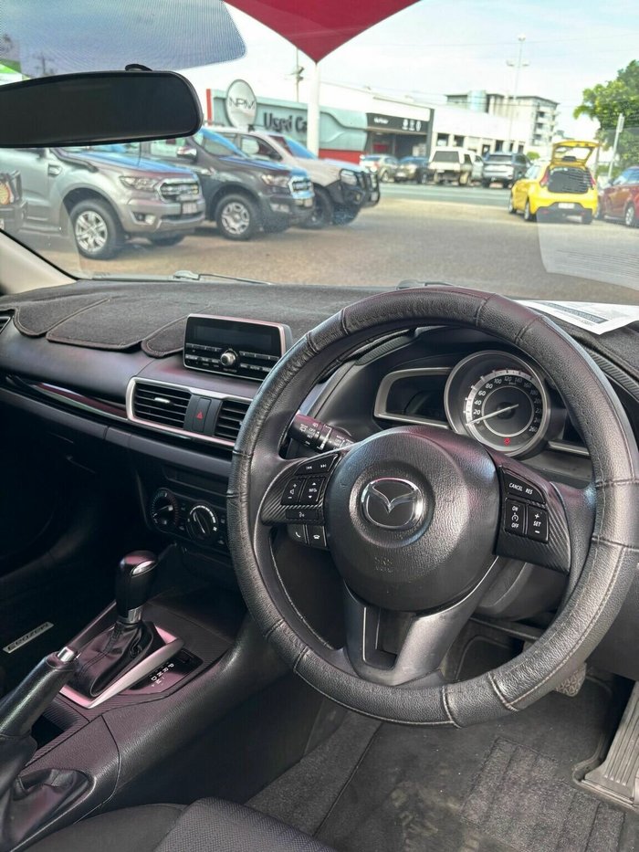 2014 Mazda 3 Neo