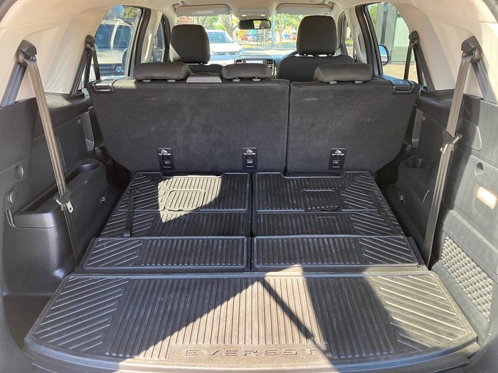 2022 Ford Everest Ambiente