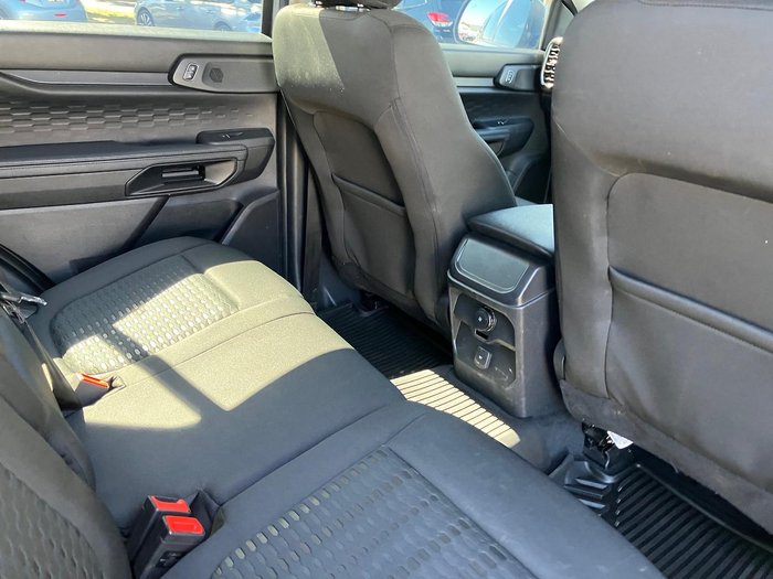 2022 Ford Everest Ambiente