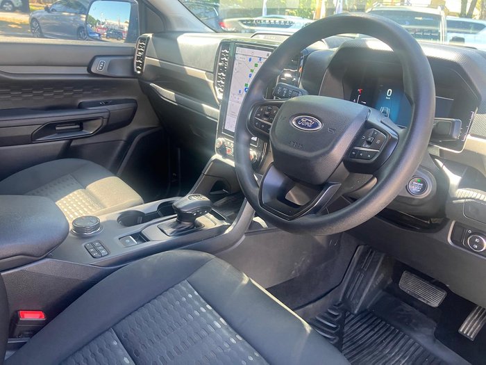 2022 Ford Everest Ambiente