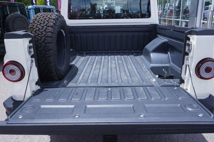 2024 INEOS Grenadier Quartermaster Trialmaster Edition