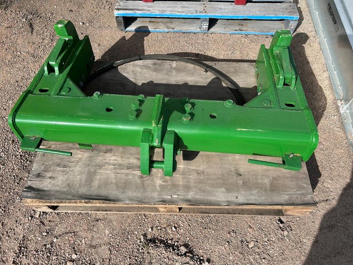 2020 John Deere Quick Hitch