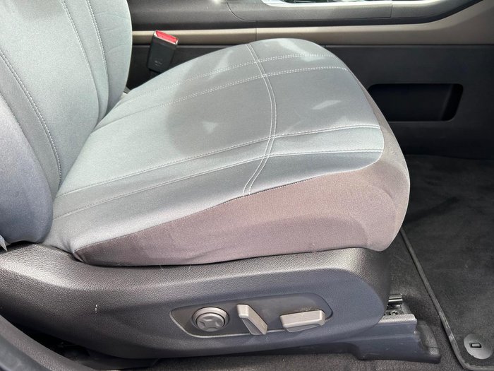 2024 Kia Carnival GT-Line HEV