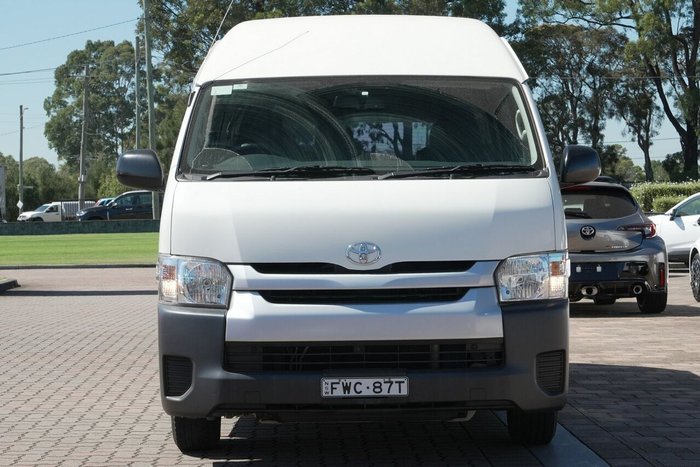 2018 Toyota Hiace Commuter
