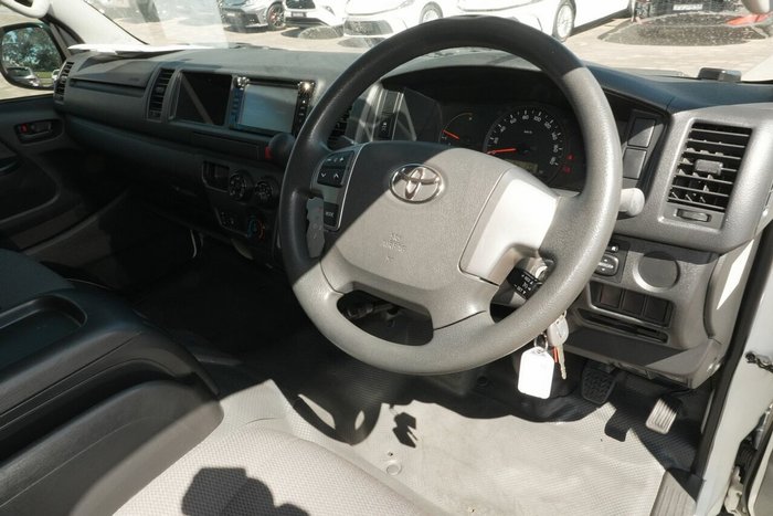 2018 Toyota Hiace Commuter