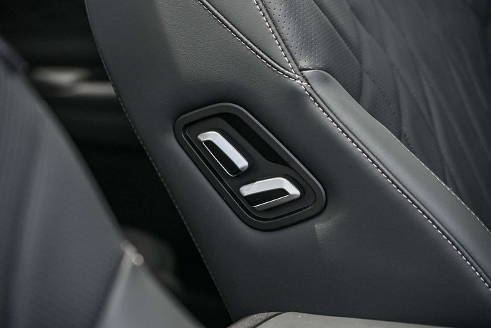 2025 Jaecoo J8 Track