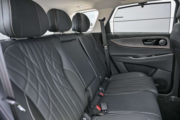 2025 Jaecoo J8 Track