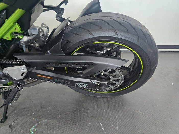 2019 Kawasaki ZR 900 BLACK