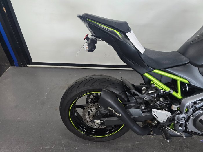 2019 Kawasaki ZR 900 BLACK