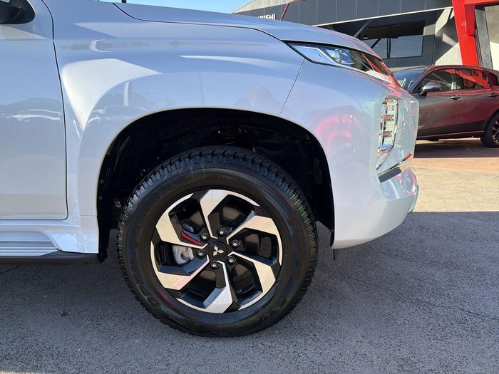 2024 Mitsubishi Pajero Sport Exceed