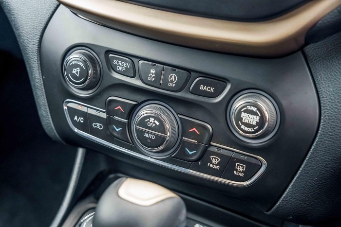 2016 Jeep Cherokee 75th Anniversary