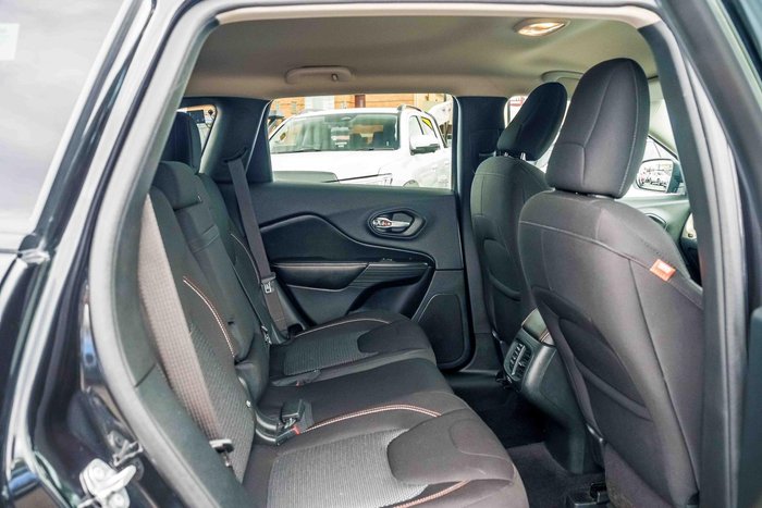 2016 Jeep Cherokee 75th Anniversary