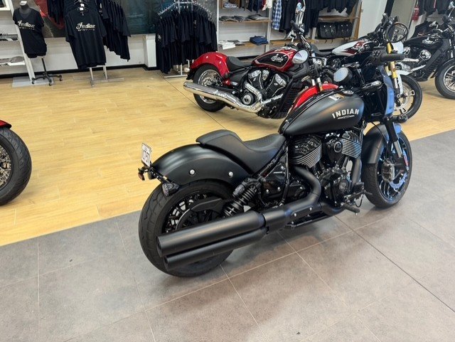 2023 Indian 2023 Indian 1900CC Sport Chief BLACK SMOKE