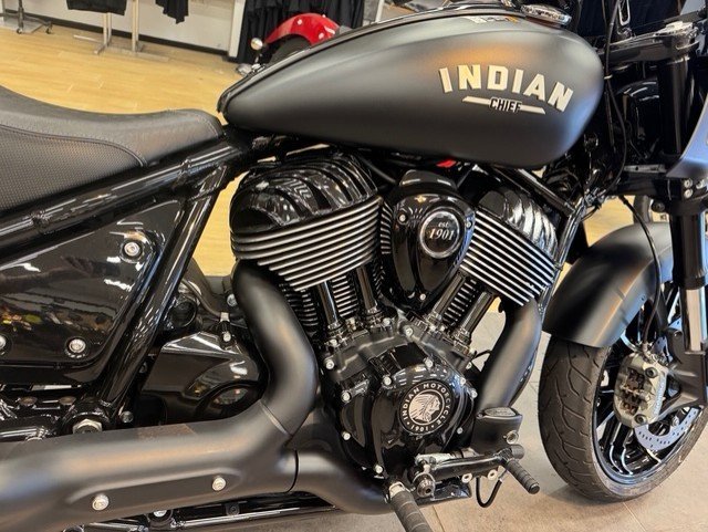 2023 Indian 2023 Indian 1900CC Sport Chief BLACK SMOKE