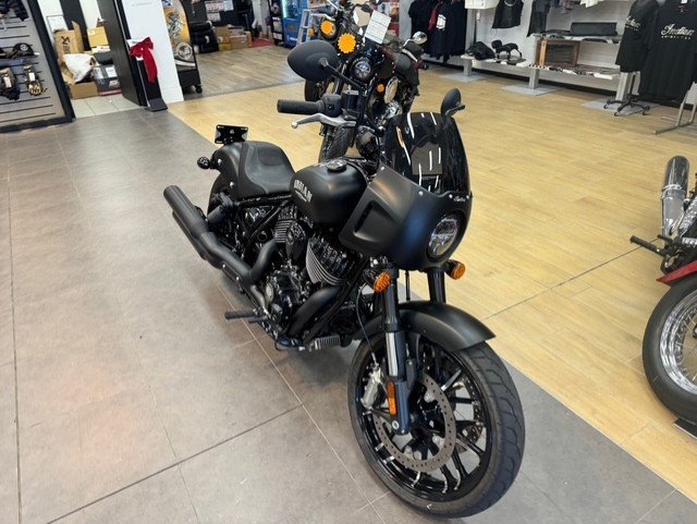 2023 Indian 2023 Indian 1900CC Sport Chief BLACK SMOKE