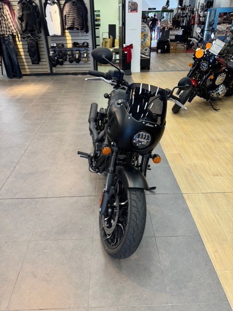 2023 Indian 2023 Indian 1900CC Sport Chief BLACK SMOKE