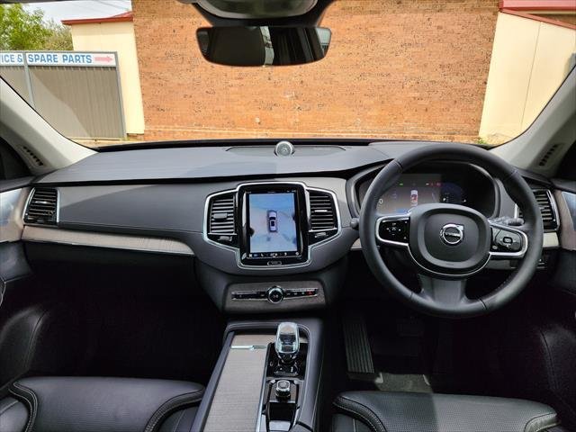 2023 Volvo XC90 Recharge Ultimate T8 Plug-In Hybrid