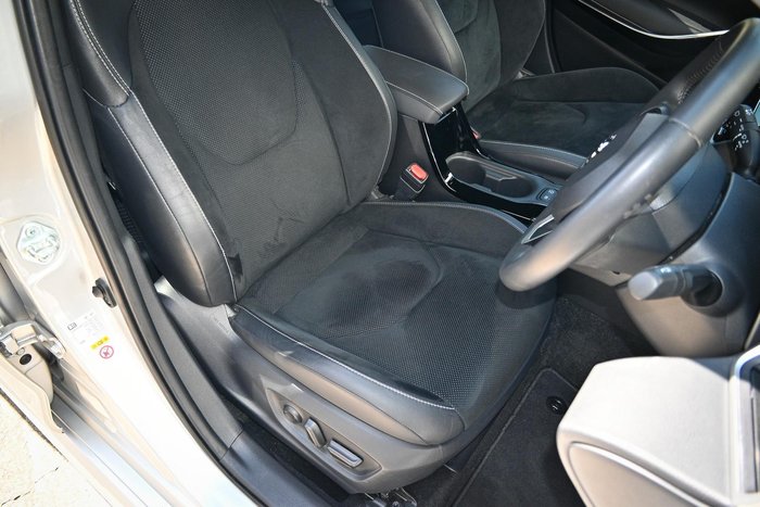 2020 Toyota Corolla ZR Hybrid