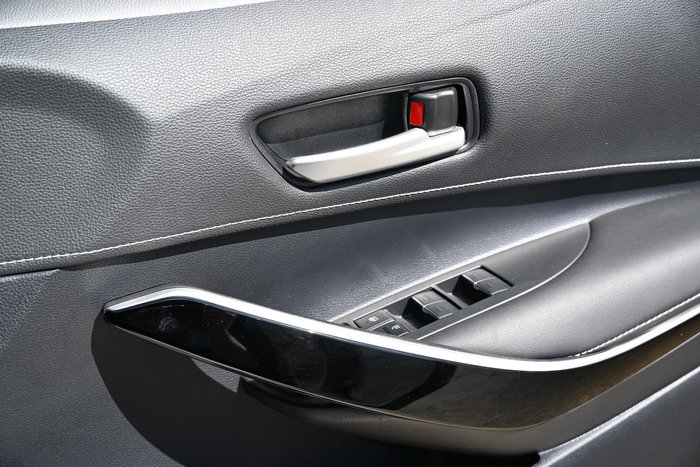 2020 Toyota Corolla ZR Hybrid