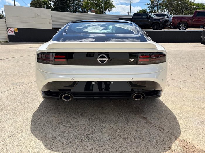 2025 Nissan Z Z34 MY25 Ivory Pearl with Super Black Roof