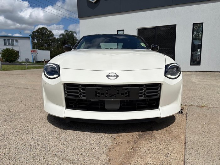 2025 Nissan Z Z34 MY25 Ivory Pearl with Super Black Roof