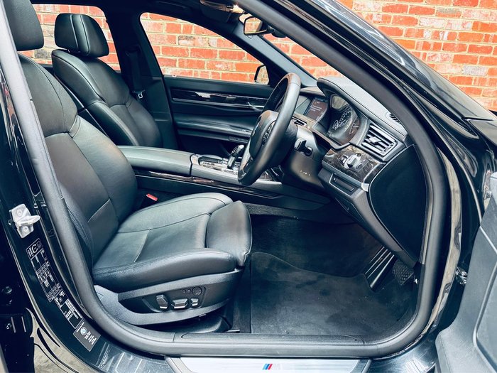 2012 BMW 7 Series 730d F01 MY12.5 Black