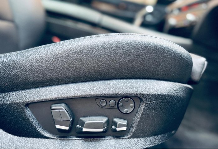 2012 BMW 7 Series 730d F01 MY12.5 Black