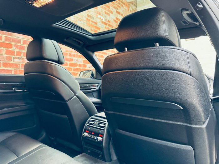2012 BMW 7 Series 730d F01 MY12.5 Black