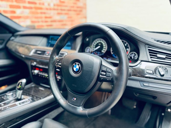 2012 BMW 7 Series 730d F01 MY12.5 Black