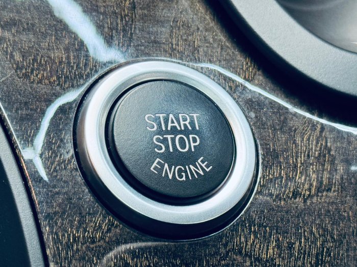 2012 BMW 7 Series 730d F01 MY12.5 Black