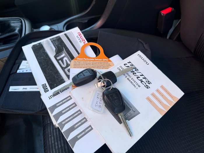 2018 Isuzu D-MAX SX MY17 4X4 Dual Range Splash White