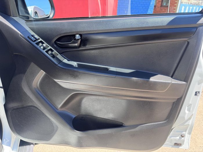 2018 Isuzu D-MAX SX MY17 4X4 Dual Range Splash White