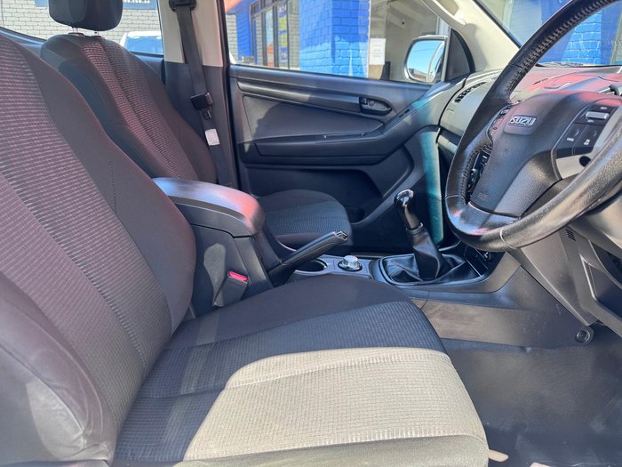 2018 Isuzu D-MAX SX MY17 4X4 Dual Range Splash White