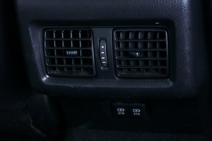 2019 Toyota Camry SL