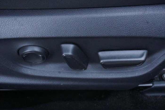 2019 Toyota Camry SL